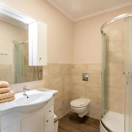 Lelle Corso Apartmanhaz *