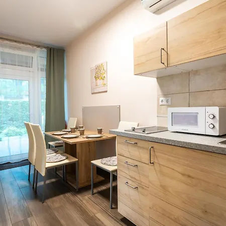 Lelle Corso Apartmanhaz *