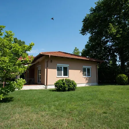 Lelle Corso Apartmanhaz