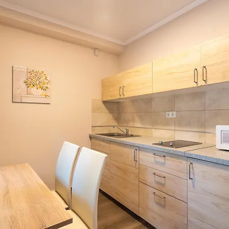 Lelle Corso Apartmanhaz Апартаменты