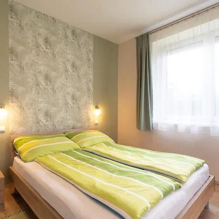 Lelle Corso Apartmanhaz *