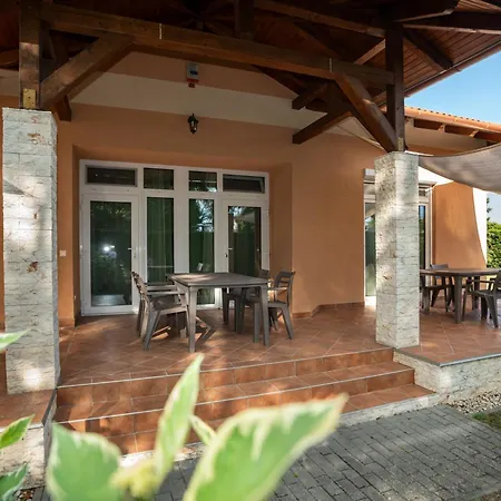 Апартаменты Lelle Corso Apartmanhaz